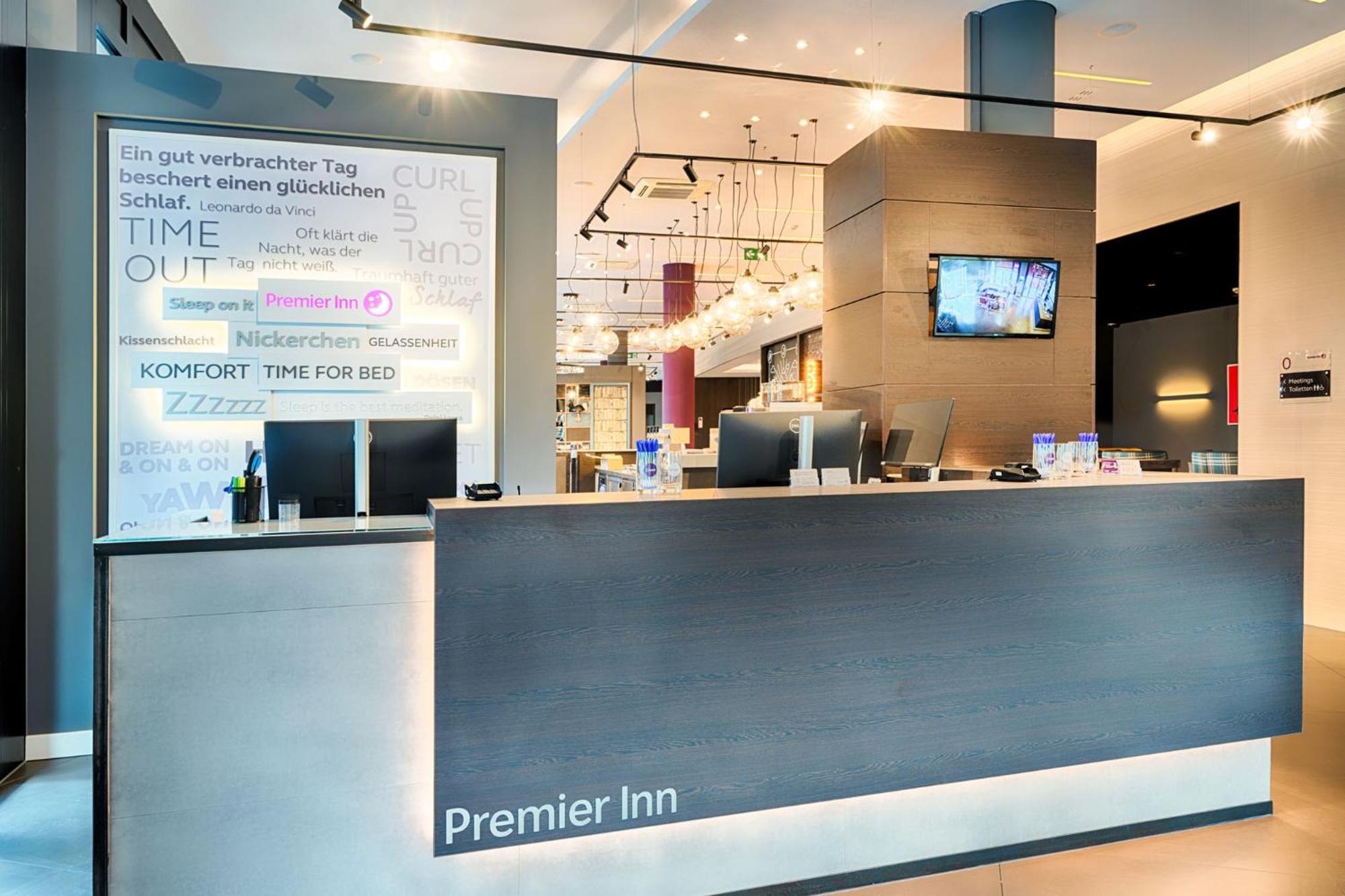 Premier Inn Heilbronn City Centre 外观 照片