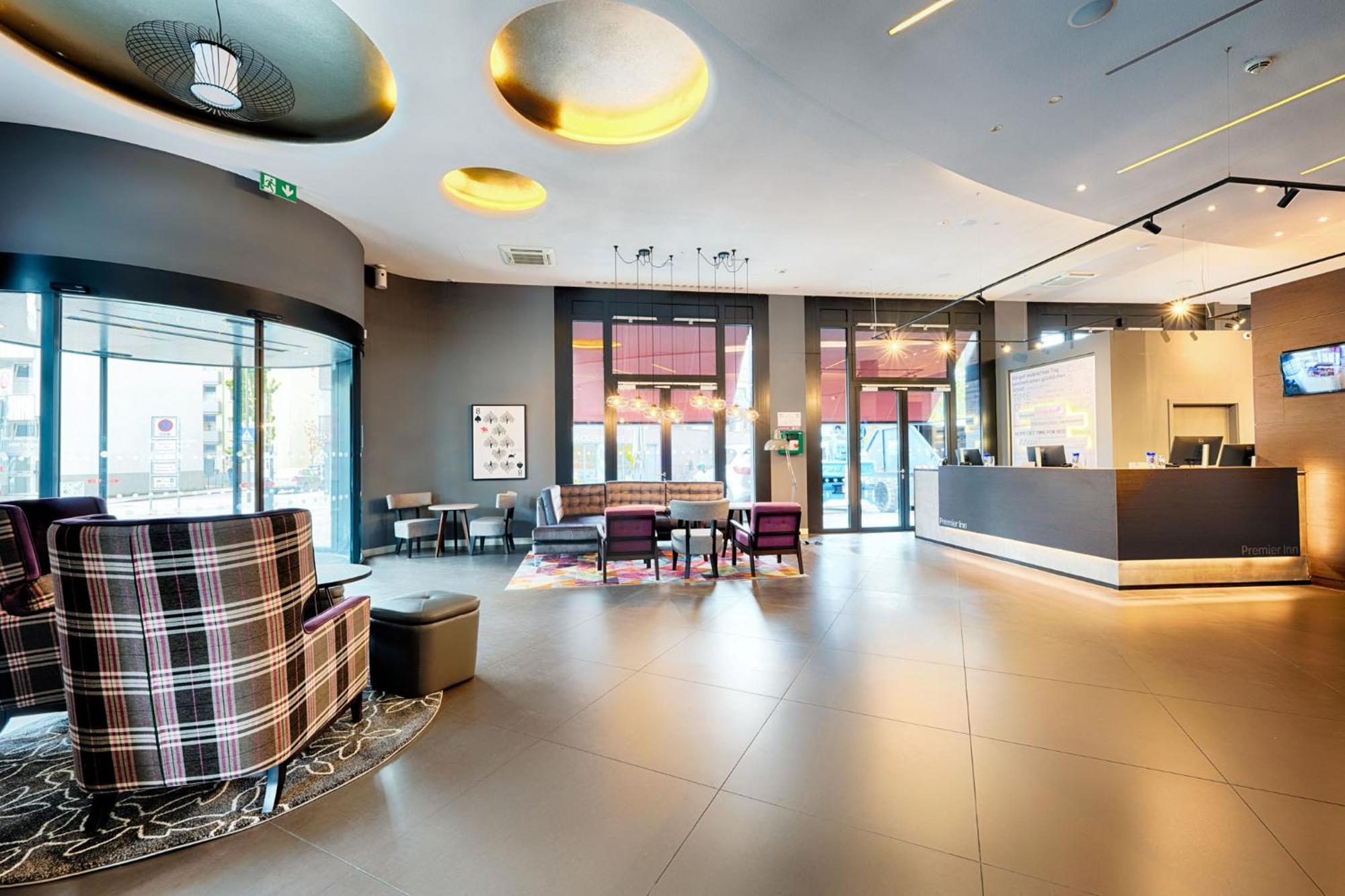 Premier Inn Heilbronn City Centre 外观 照片